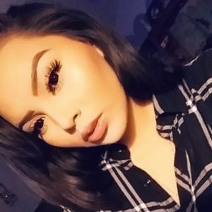 Meet your Posher, Raquel